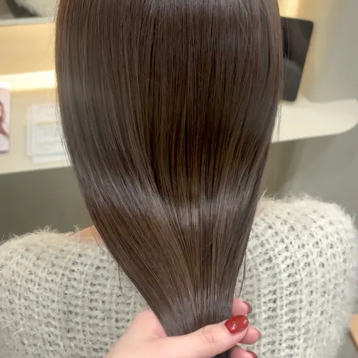 【人気🥇𝐜𝐨𝐮𝐩𝐨𝐧】透明感カラー＋髪質再生5stepバイカルテトリートメント🪄♡