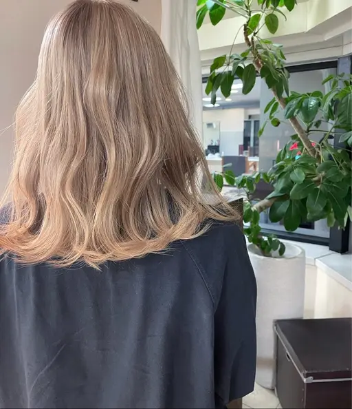 【3月2日の10時か13時限定】  新宿 カット＋カラー＋トリートメント ※予約リクエストからご予約お願い致します。