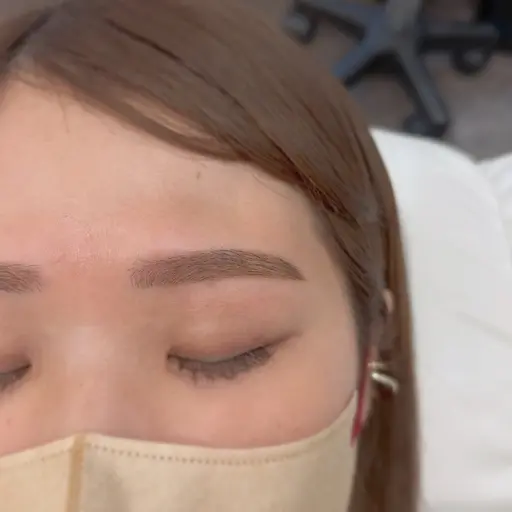 【‼️平日限定‼️】美眉アイブロウ眉毛デザインwax脱毛1回 ¥5,500(メイク込み)