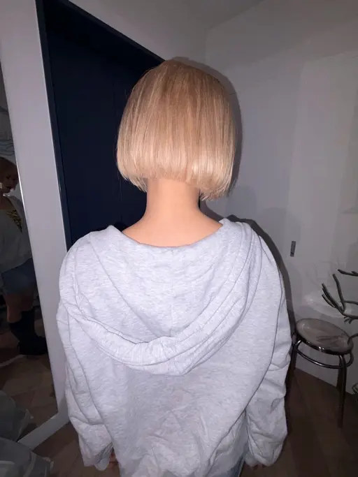 【ボブ/レイヤー】カット+ブリーチダブルカラー+トリートメント