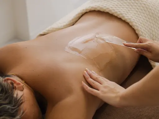 全身脱毛（顔、VIO込）＋保湿ジェル付　2回分¥15,000 メンズ、レディース◎