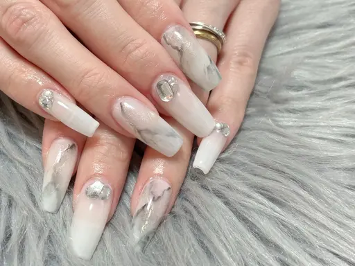 4/6から4/11限定➰人気No.1❣️強度の強い💪長さだしチップスカルプやり放題🩵長さM