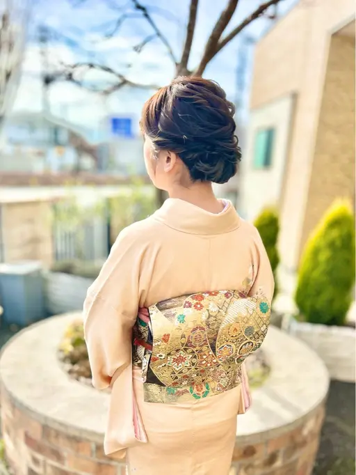 ヘアセット+留袖、訪問着、喪服の着付け