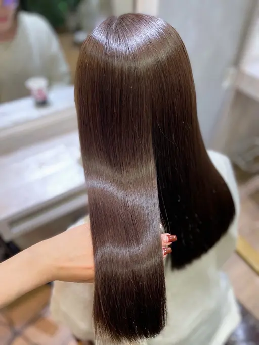 🎀平日限定🎀【髪のうねり、広がりにブリーチ毛もできる】カット+選べる(酸性ストレート可)+保湿トリートメント🎀