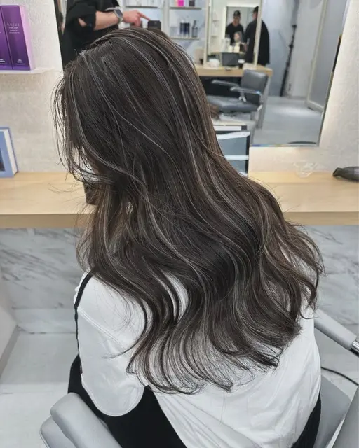 【定員次第終了】コントラストハイライト(ブリーチ込)＋トリートメント付き🌱