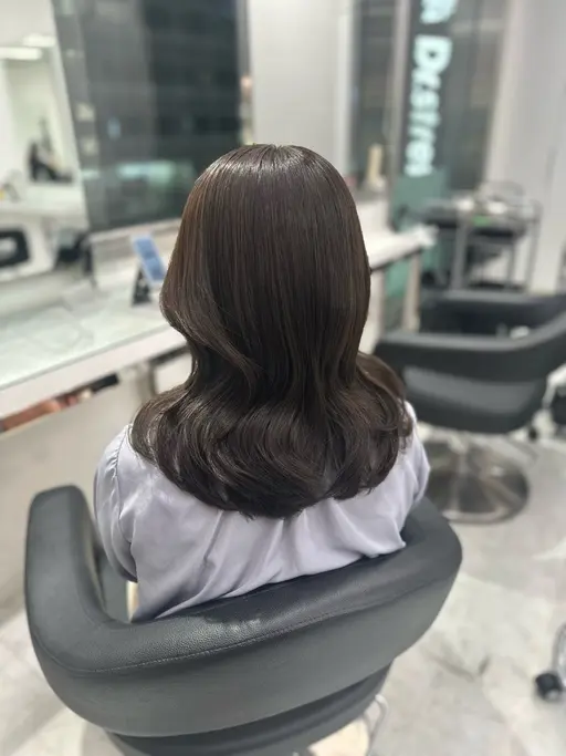 【🦋期間限定価格🦋】🌷︎似合わせカット🌷︎+🫧ワンカラー🫧+🌿トリートメント🌿+🌟コテ巻き仕上げ🌟