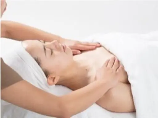 フェイシャルデコルテエステ