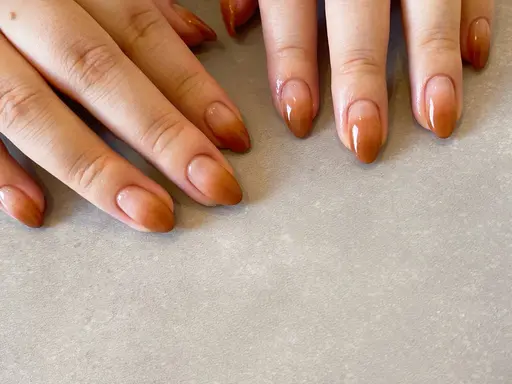 【ナチュラル/オフィス】Hand グラデーションorフレンチ(ベースなし) (オフなし)