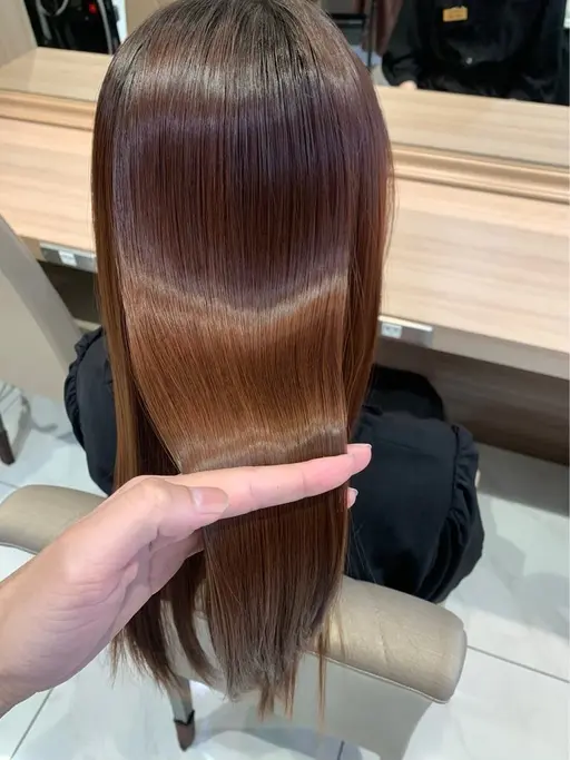 【レディース限定】✨アイロンいらずの毎日へ✨縮毛矯正＋トリートメント