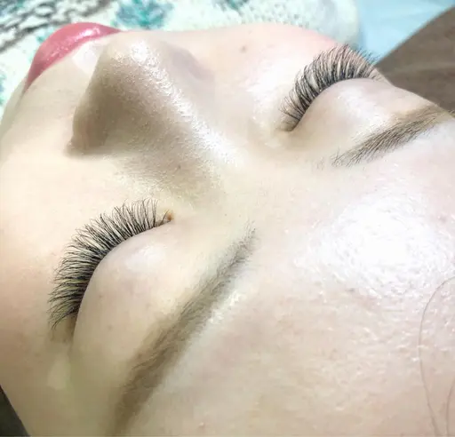 ボリュームラッシュ200本(片目約25束)1月27日13:00のみ/ オフ無し限定 / リペア不可