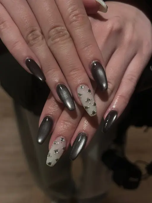 【学割❗️U２４】長さだし10本込み☆オフ有りハンド🖐🏻デザインお持ち込みやり放題コース🖤