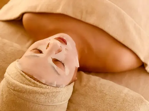 ダウンタイム無し🌿‬幹細胞＆酵素ハーブピーリング⭐️肌荒れ,ツヤ肌,毛穴,ﾄｰﾝｱｯﾌﾟ🪽お悩みはコチラ🧖‍♀️