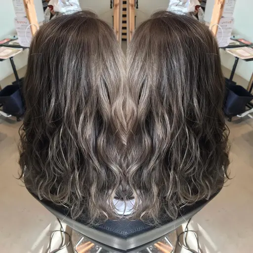 外国人風カラー+カット(ブリーチ使用)