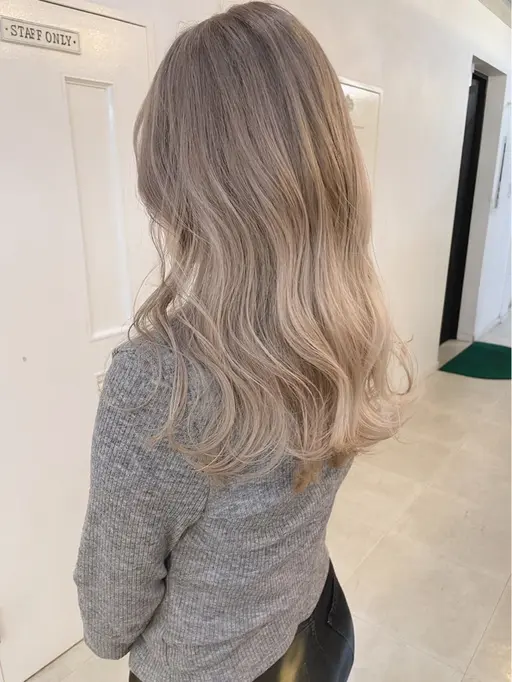 【カット無料追加可】ブリーチ(リタッチ可)+オンカラー✨