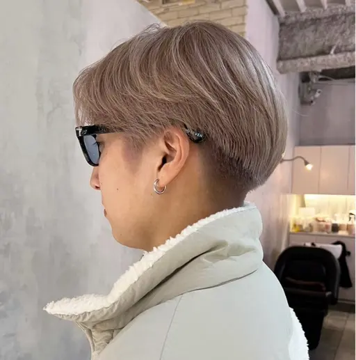 🚹メンズ限定🚹【ブリーチダブルカラー】➕カット➕こーてトリートメント🌟※黒染め履歴のある方はご案内出来かねます※