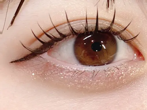 人気の束感仕上げ🌟フラットラッシュ100本(オフ無料、コーティング込み)