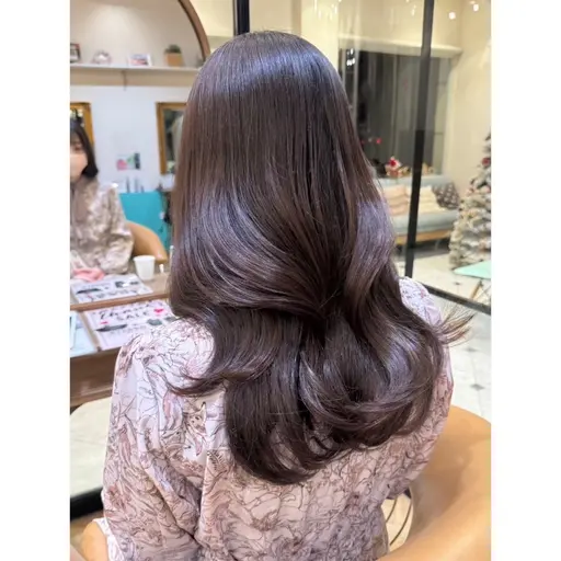 🩶 本日13時半~限定 🩶『 艶カラー+トリートメント 』1stepスチームトリートメント🪄︎︎◝✩