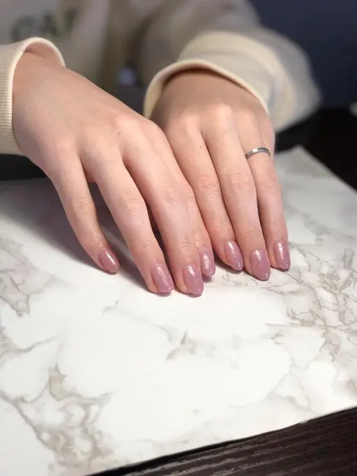 【ミニモ限定】【自爪育成ネイル】シンプルアートやニュアンスネイル、ベースを薄く残すフィルイン施術となります。