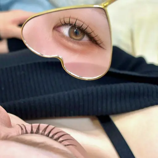 【❤️‍🔥あけおめフェア❤️‍🔥】《オフ込み》LEDフラットラッシュ100-120本+束感コーティング