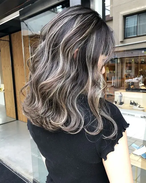 【カット付】外国人風ハイライト＋ケアカラー+サロントリートメント