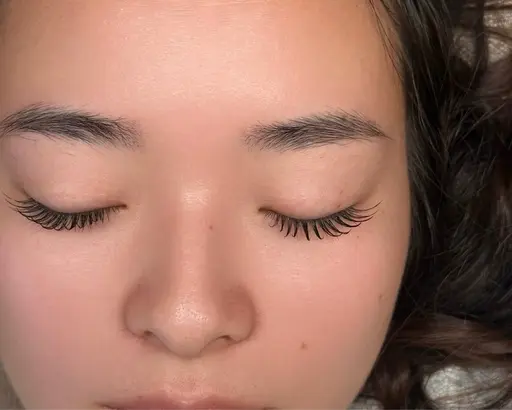 初回オフ無料【人気NO1】汗水に強い！モチ1.5倍LEDフラットラッシュ１２０本