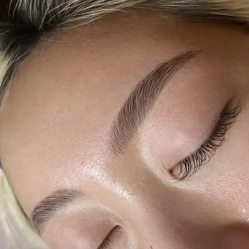 ⚠️予約急増中⚠️ ハリウッドブロウ💎