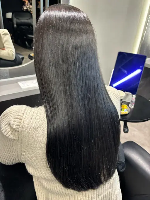 ✨平日新規限定✨カット +選べるブランドカラー +髪質改善ULTOWA水素TR