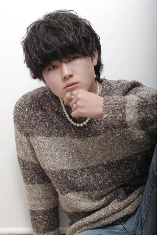 ⭐️カット＋特殊パーマ＋トリートメント‼️ （波巻き、ツイストスパイラルをご希望の方はこちら！）