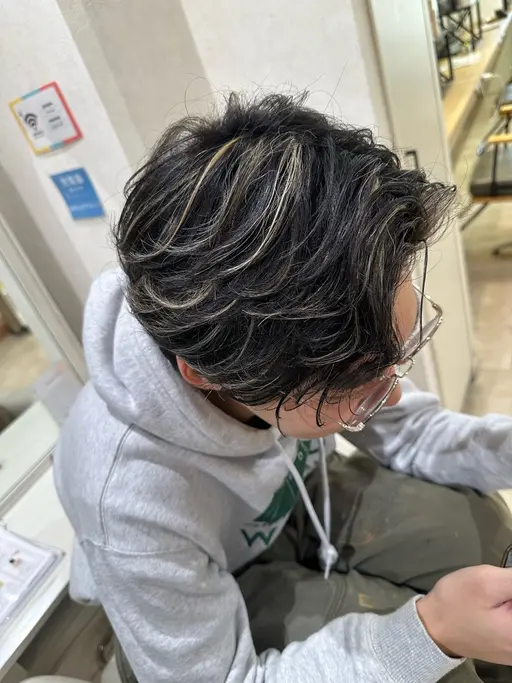 メンズオーダーメイドハイライトカラー➕アクアトリートメント🔆