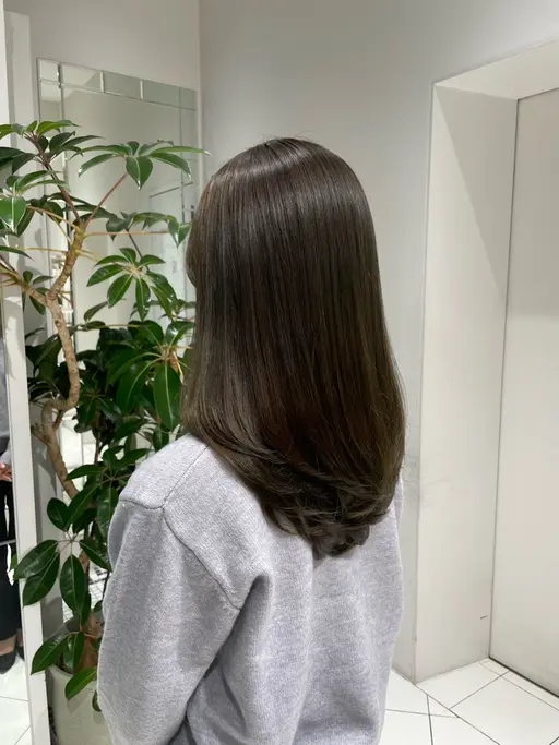 【注意事項あり‼️ロングの方のみ‼️ご予約は予約リクエストでお送りください‼️】layer cut 💇🏼‍♀️⭐️