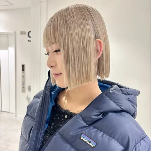 🩷春に大人気🌷🌸ダブルカラー 🩷 ケアブリーチ ➕ ハイトーン艶カラー ➕高保湿トリートメント 🫧