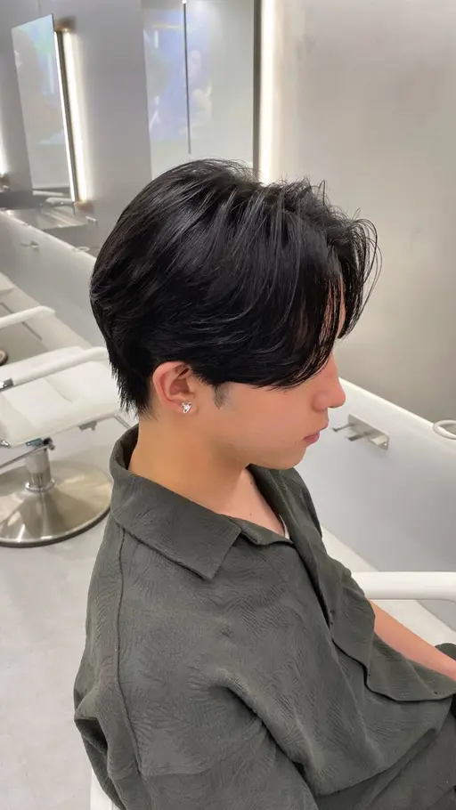 🩶メンズカット🩶 ¥4000 シャンプーブロー込 学生様◎お仕事帰りの方も◎