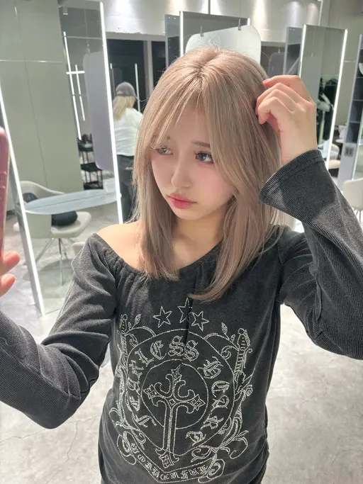 《ハイトーン維持コース✨》ケアブリーチリタッチ(3cm以下)＋透明感カラー