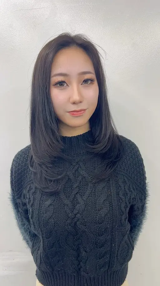 【SNS用のスタイル写真撮影させて頂ける方限定‼️】レイヤーカットorハッシュカット➕トリートメント