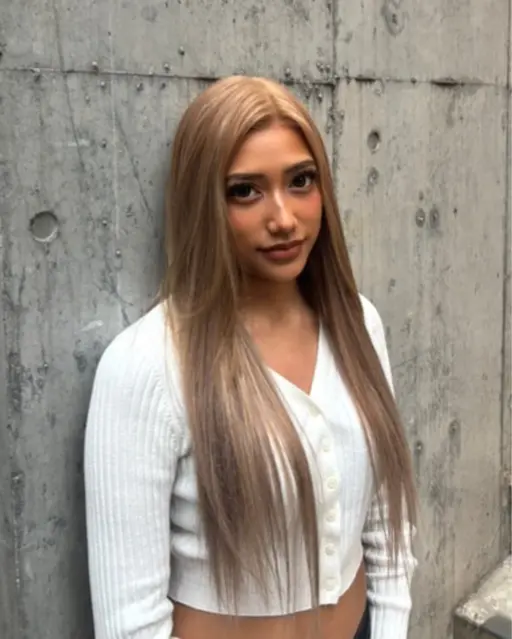 【✨さらに明るい髪へ✨】ハイブリーチ2回(ケアブリーチ)×韓国風カラー(ミニモ学割)