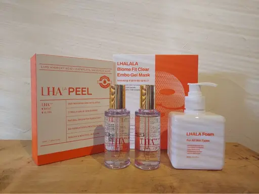 【韓国発ララピール】線維芽細胞の活性化によりコラーゲン・エラスチンの再生を促します。艶感透明感up！