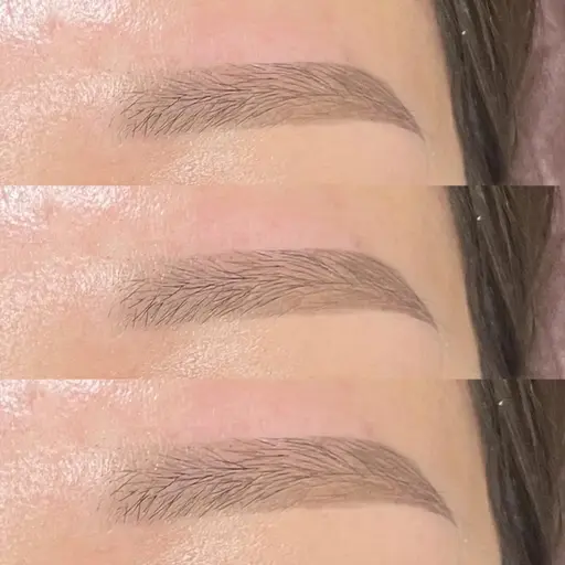 眉毛スタイリング🍯‎  ̖́- 《 wax脱毛 /  間引き/ カット  /  メイク込み 》