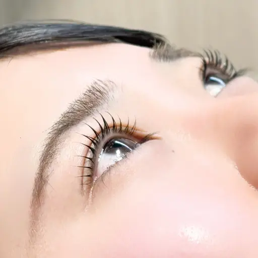 ラッシュリフトorパリジェンヌ👱🏻‍♀️ྀི