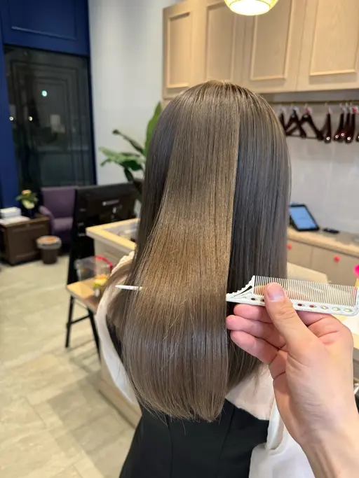 ［期間限定おすすめメニュー］髪質改善カラー＋カット＋スパシャンプー