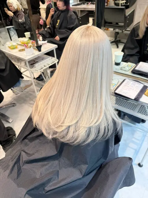 👑複雑履歴の方へ👑最高級ブリーチ2回+最高級前処理を使った正真正銘ダメージレスのブリーチ