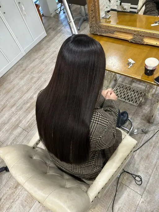 🌸新規限定🌸カット+艶髪ストレート+美髪ケア✨広がり・うねり対策におすすめ🩵❄️