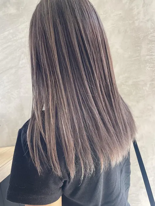 似合わせカット＋ケアブリーチハイライトカラー✨