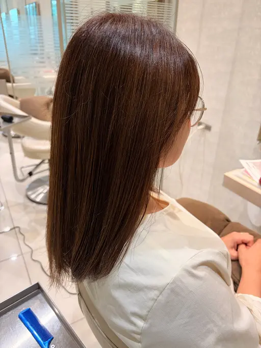 艶出しワンカラー+oggiベーシックトリートメント