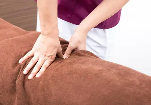 ✨ご好評につき3月も平日12時​〜​16時初回限定メニュー✨先着2名様✨ボディケア+骨盤矯正+頚椎矯正