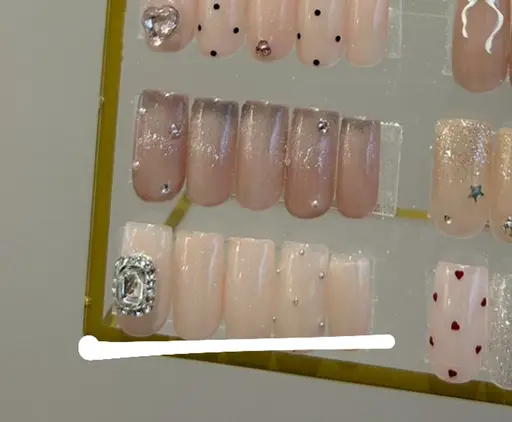 オフありデザイン ※この日はLuludi出勤になります😌東京都港区北青山3-12-7 秋月ビル604