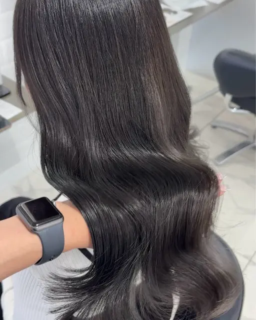 ❄️12月限定❄️透明感冬カラー＋トリートメント(ロング料金＋1650円)