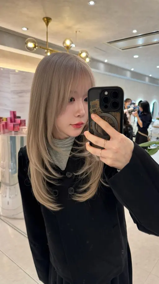 【🩵モデル募集中🩵】🫧ケアブリーチ＋透明感カラー🫧