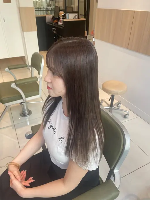 4.5月限定価格!❤︎縮毛矯正+カット➕aujuaトリートメント✨❤︎