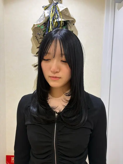 5日（日）16:30🈳 《　土日祝🌛 》似合わせカット ＋ スタンダードトリートメント 🧡