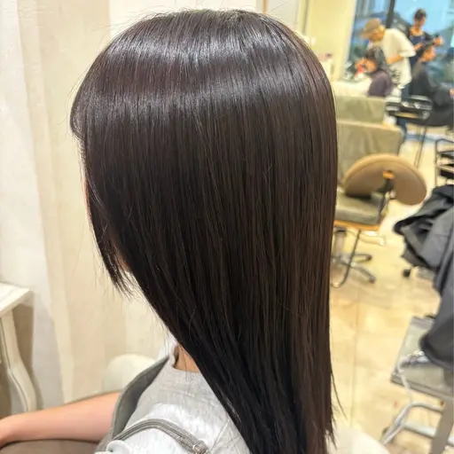 【透明感がほしい方🪄】透明感カラー➕𝐀𝐮𝐣𝐮𝐚トリートメント🫧